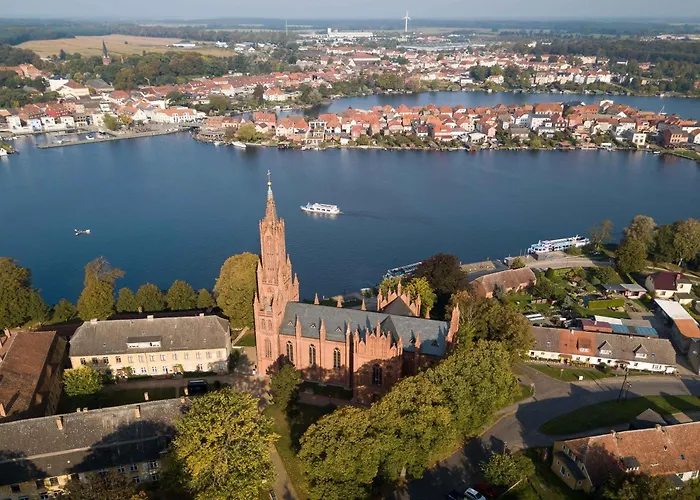 Strandglueck Am Malchower Mit Garten * מאלצ'ו